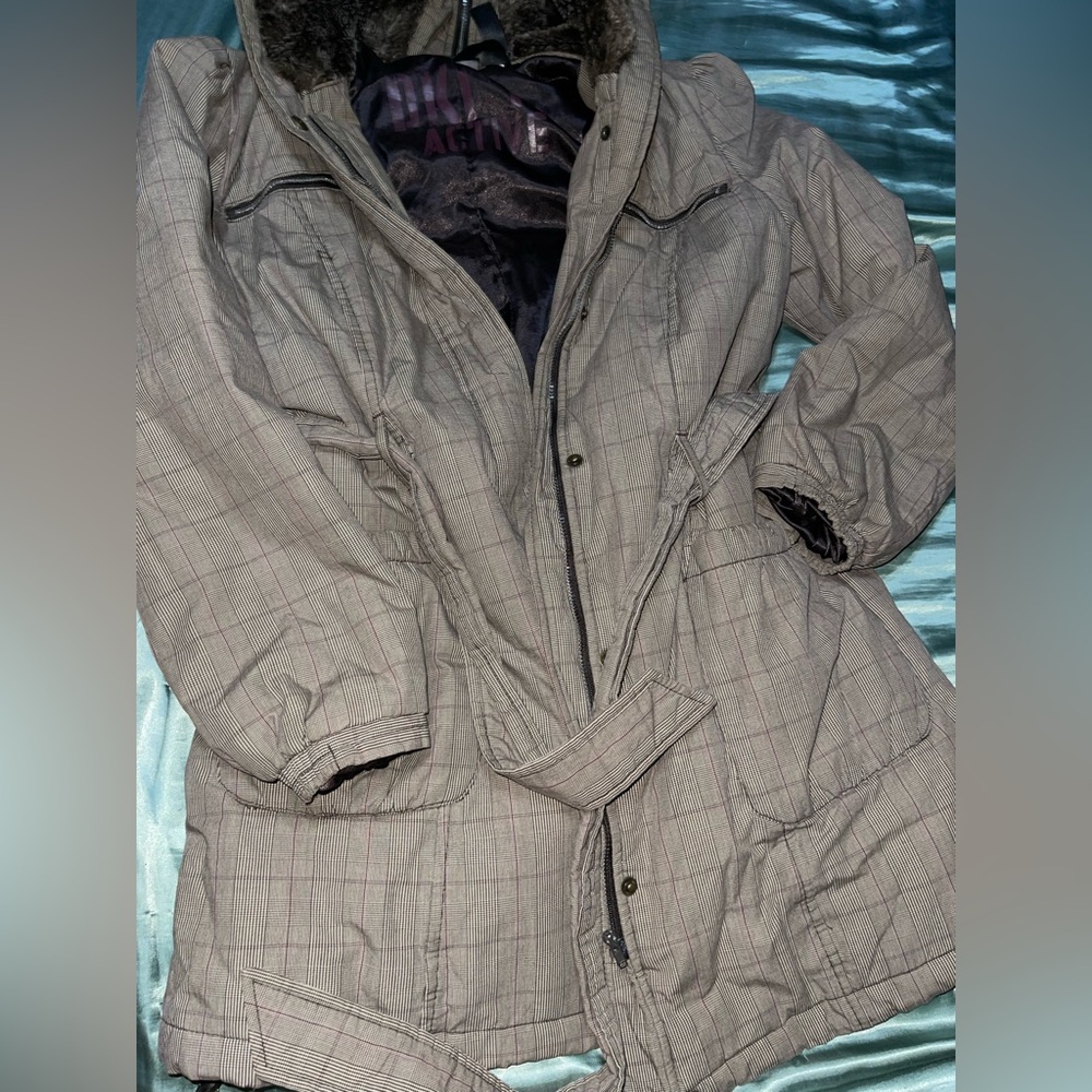 Women’s DKNY Active winter jacket